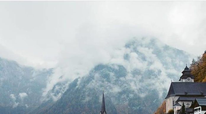 Inspiration : Hallstatt, Autriche. Photo: @alliemtaylor #hallstatt #Autriche …