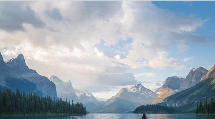 Inspiration : Alberta. Photo: @thismattexists #alberta #nature #landscape ….