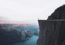 Inspiration : Preikestolen. Photo @evolumina #preikestolen #nature #landsc …