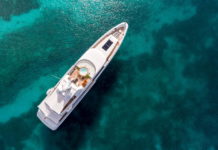 Inspiration : Le gladiateur de yacht à moteur de Feadship ressemble à une plage flottante …