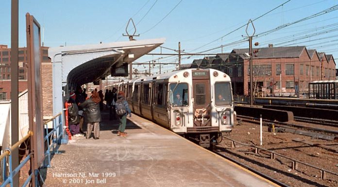 Are PATH trains running to WTC? Are PATH trains running to WTC?