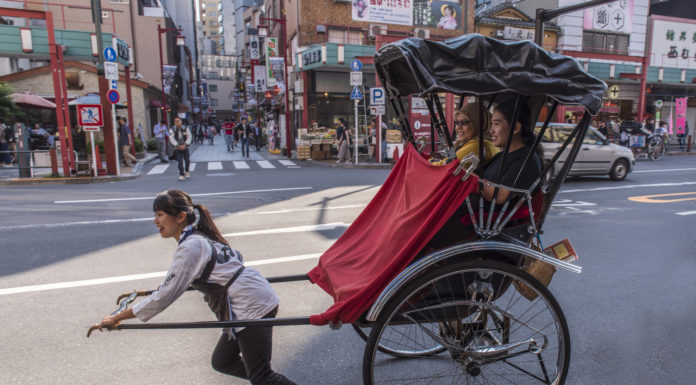 Are female tourists safe in India? Are female tourists safe in India?