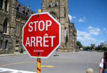 Are road signs in Greece in English? Are road signs in Greece in English?