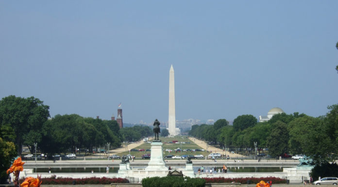 Are the Washington, D.C. memorials open? Are the Washington, D.C. memorials open?