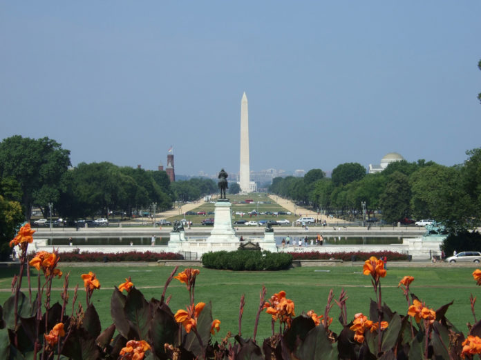 Are the Washington, D.C. memorials open?