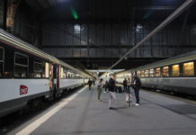 Are there direct trains from Zurich to Paris? Are there direct trains from Zurich to Paris?