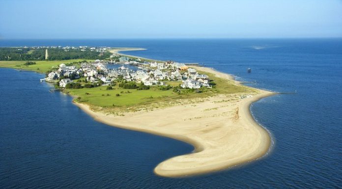 Are there sandy beaches in Newfoundland? Are there sandy beaches in Newfoundland?