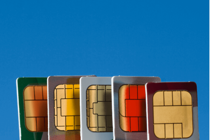 Can I put an Italian SIM card in my Iphone?