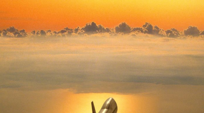Can planes fly Burj Khalifa? Can planes fly Burj Khalifa?