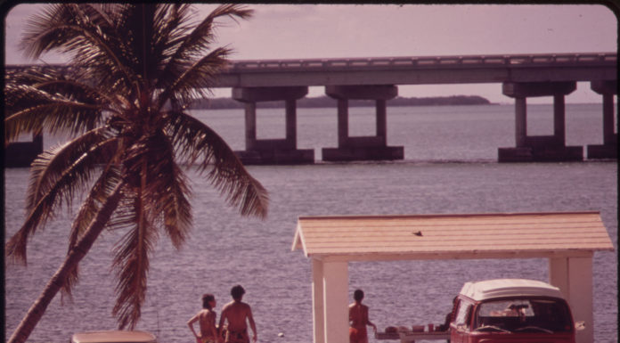 Can u drive to Key West from Miami? Can u drive to Key West from Miami?