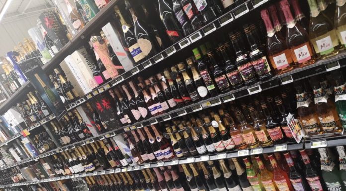 Can you buy cigarettes in French supermarkets? Can you buy cigarettes in French supermarkets?