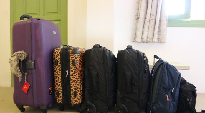 Can you carry 2 suitcases plane? Can you carry 2 suitcases plane?