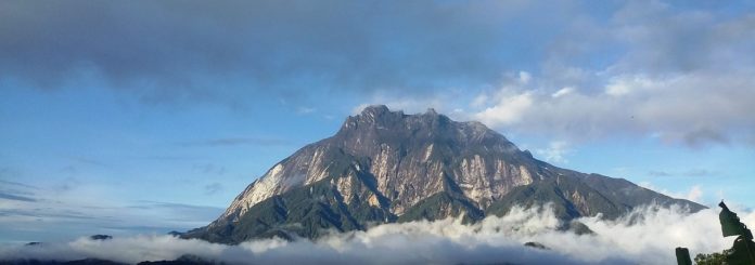 Can you climb Mount Kinabalu without a guide?