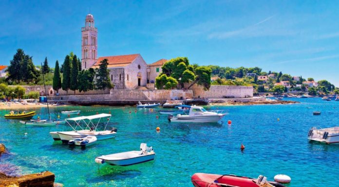 Can you get a boat from Croatia to Greece? Can you get a boat from Croatia to Greece?