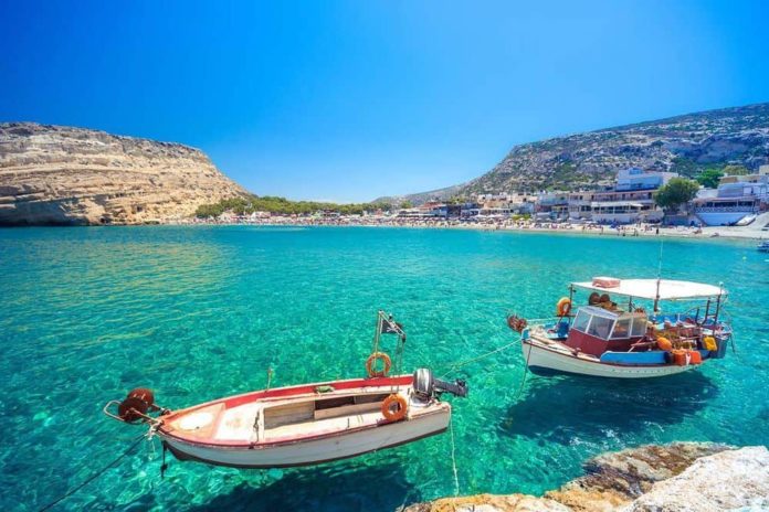 Can you sail from Croatia to Greece?