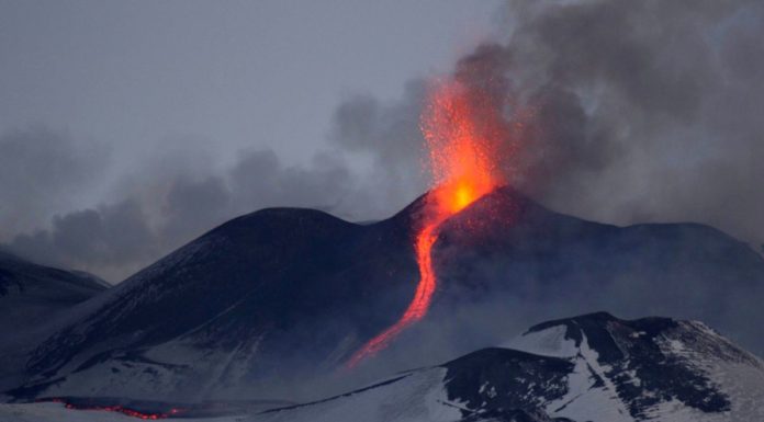 Can you see lava at Mount Etna? Can you see lava at Mount Etna?