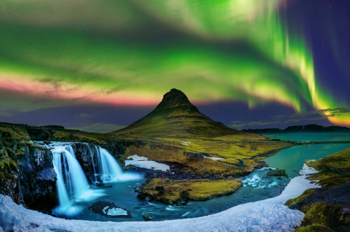Can you see the northern lights in Iceland?