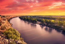 Can you see the pyramids from the Nile river? Can you see the pyramids from the Nile river?