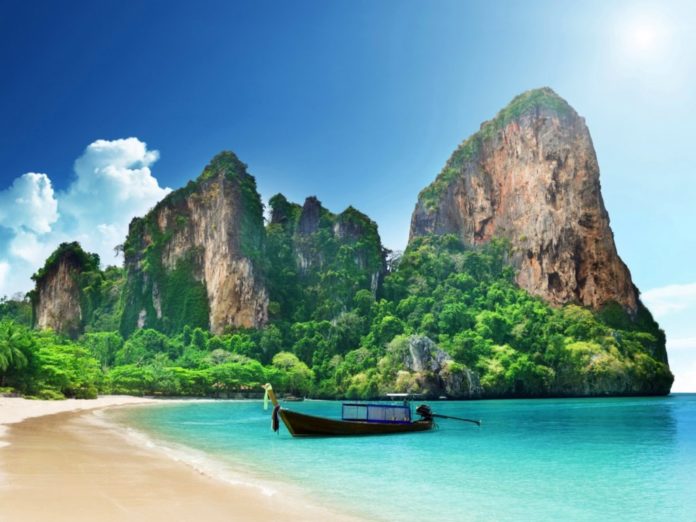 Can you stay on Railay Beach?