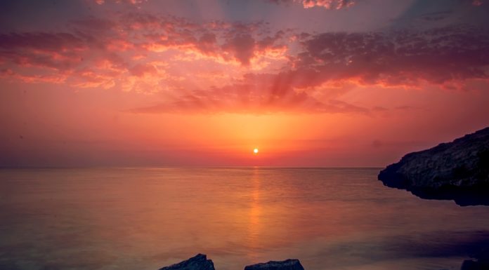 Can you swim in the sea in Qatar? Can you swim in the sea in Qatar?