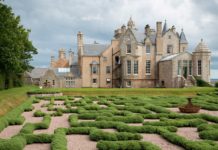 Can you tour the Peles Castle? Can you tour the Peles Castle?