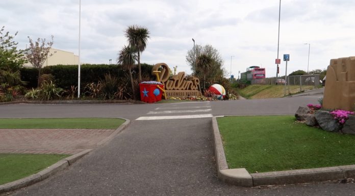 Can you walk from Butlins to Skegness? Can you walk from Butlins to Skegness?