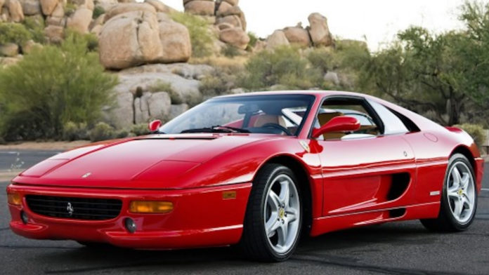 Che colore è la prima Ferrari?