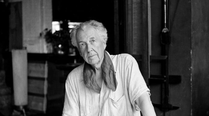 Did Frank Lloyd Wright live in Phoenix? Did Frank Lloyd Wright live in Phoenix?