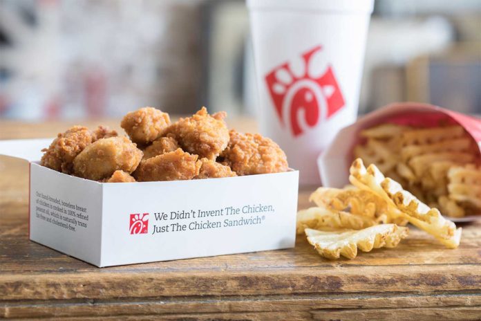 Do Chick Fil A Meals come with drinks?