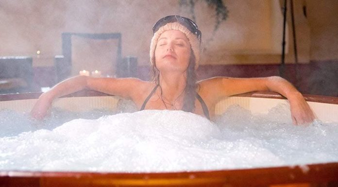 Do hot tubs use a lot of electricity? Do hot tubs use a lot of electricity?