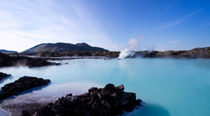 Do people pee in Blue Lagoon Iceland? Do people pee in Blue Lagoon Iceland?