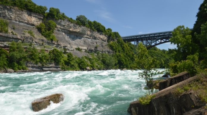 Do you get wet on Maid of the Mist? Do you get wet on Maid of the Mist?