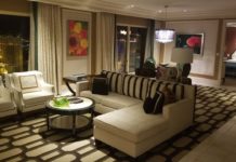 Does Bellagio have Jacuzzi rooms? Does Bellagio have Jacuzzi rooms?