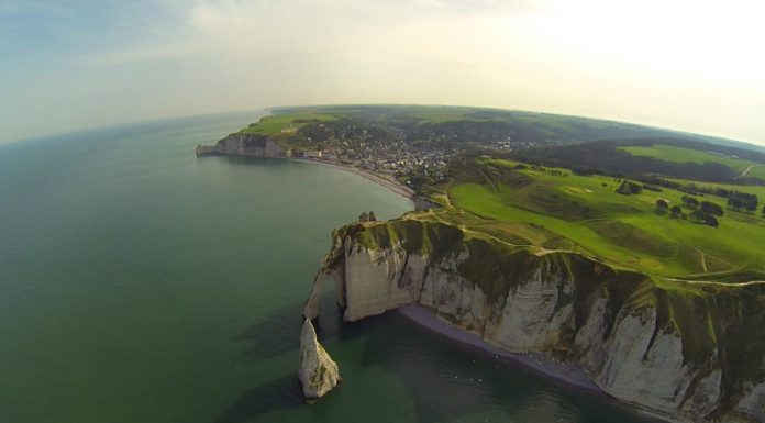 Does Gibraltar have a beach? Does Gibraltar have a beach?