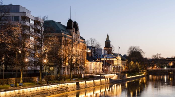 Does Kyoto have a castle? Does Kyoto have a castle?