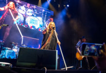 Does Lynyrd Skynyrd still tour? Does Lynyrd Skynyrd still tour?