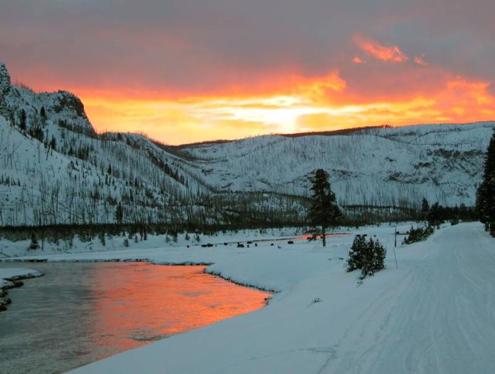 Does Yellowstone close during the winter?