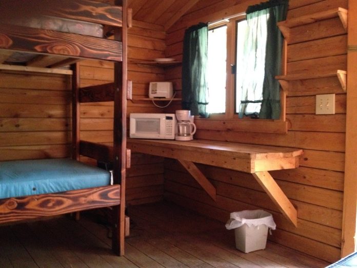 Does Yosemite National Park have cabins for rent?