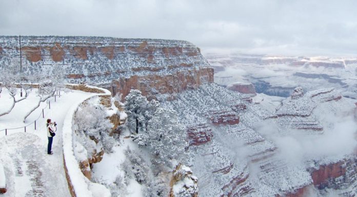 Does it snow in the Grand Canyon in April? Does it snow in the Grand Canyon in April?