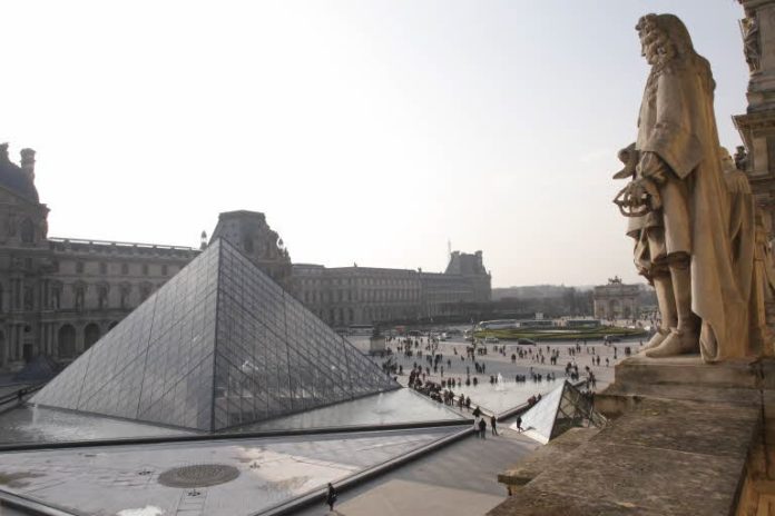 Est-ce que le Louvre est gratuit le premier dimanche du mois ?