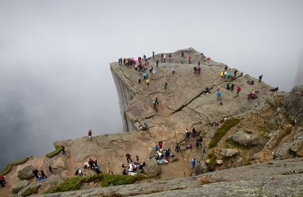 Has anyone died on Pulpit Rock Norway? Has anyone died on Pulpit Rock Norway?