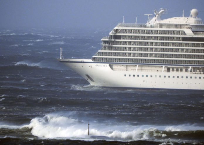 How big is the Norwegian Sky cruise ship?