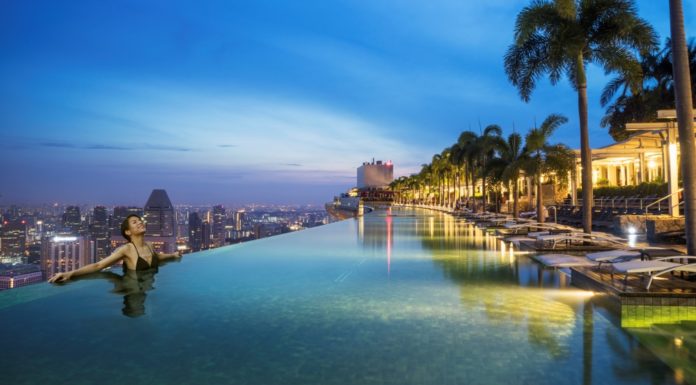 How deep is the infinity pool in Singapore? How deep is the infinity pool in Singapore?