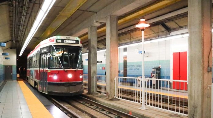 How do I get from Bangkok airport to the city by train? How do I get from Bangkok airport to the city by train?