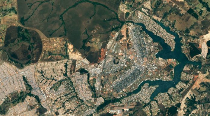 How do I switch to satellite view in Google Maps? How do I switch to satellite view in Google Maps?