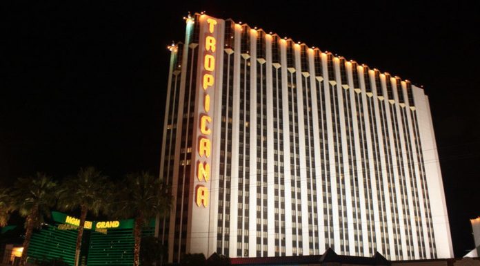 How do I upgrade with Hilton Gold? How do I upgrade with Hilton Gold?