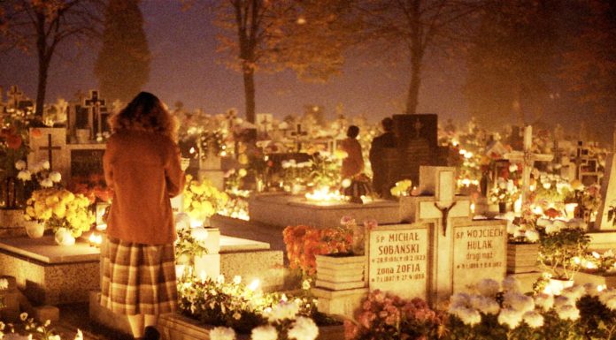 How do the Irish celebrate All Saints Day? How do the Irish celebrate All Saints Day?