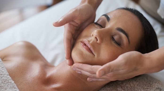 How do you describe a spa facial? How do you describe a spa facial?