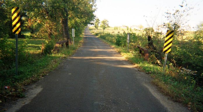 How do you tour a new city? How do you tour a new city?