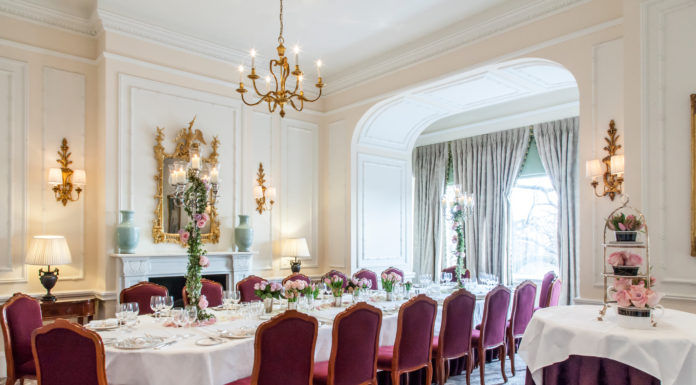 How far can you walk along the Thames in London? How far can you walk along the Thames in London?